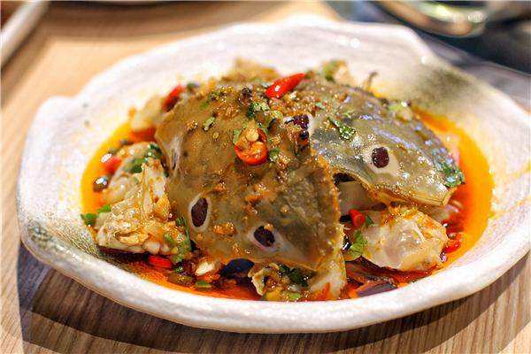 潮汕腌红脚螃蟹腌制方法,广州美食潮汕生腌螃蟹