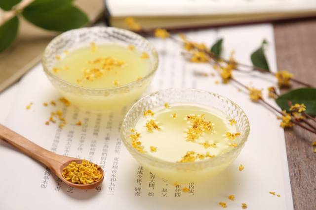 梅定妒，菊应羞的是哪个？《鹧鸪天·桂花》李清照词/文澜珊赏析