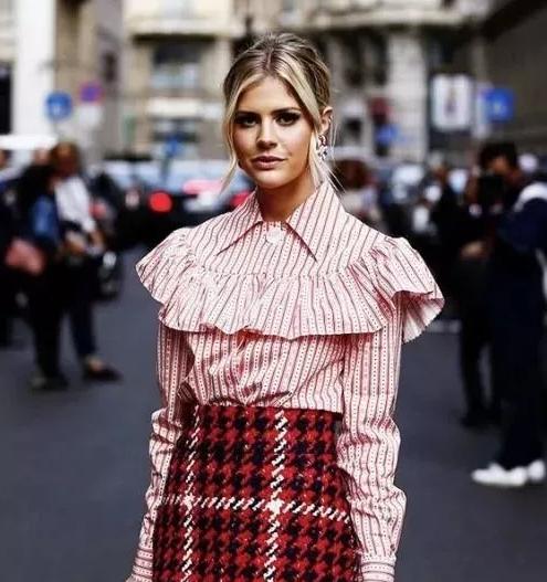 胸大矮个子如何搭配衣服,太瘦的女生胸太小怎么办