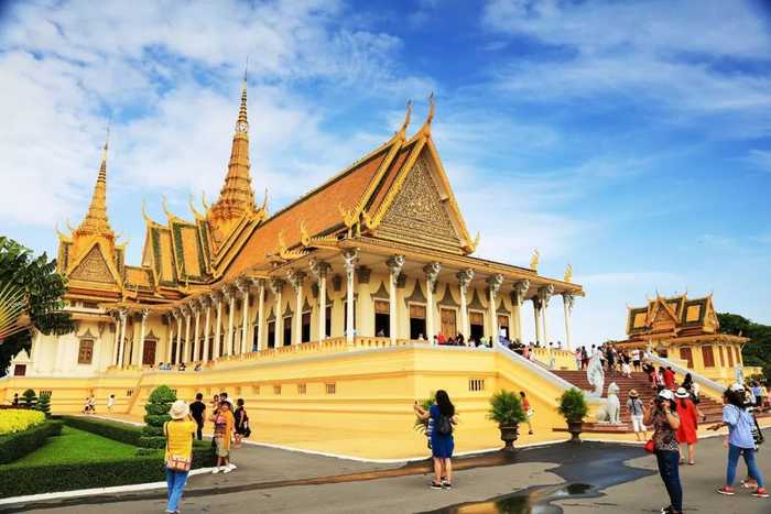 华人在柬埔寨投资最多行业,华人在柬埔寨投资