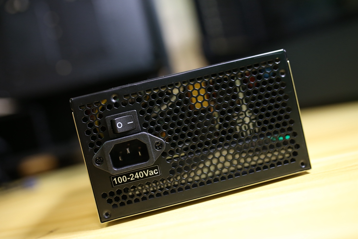 金河田gf600w测评,金河田gf600g金牌电源好吗