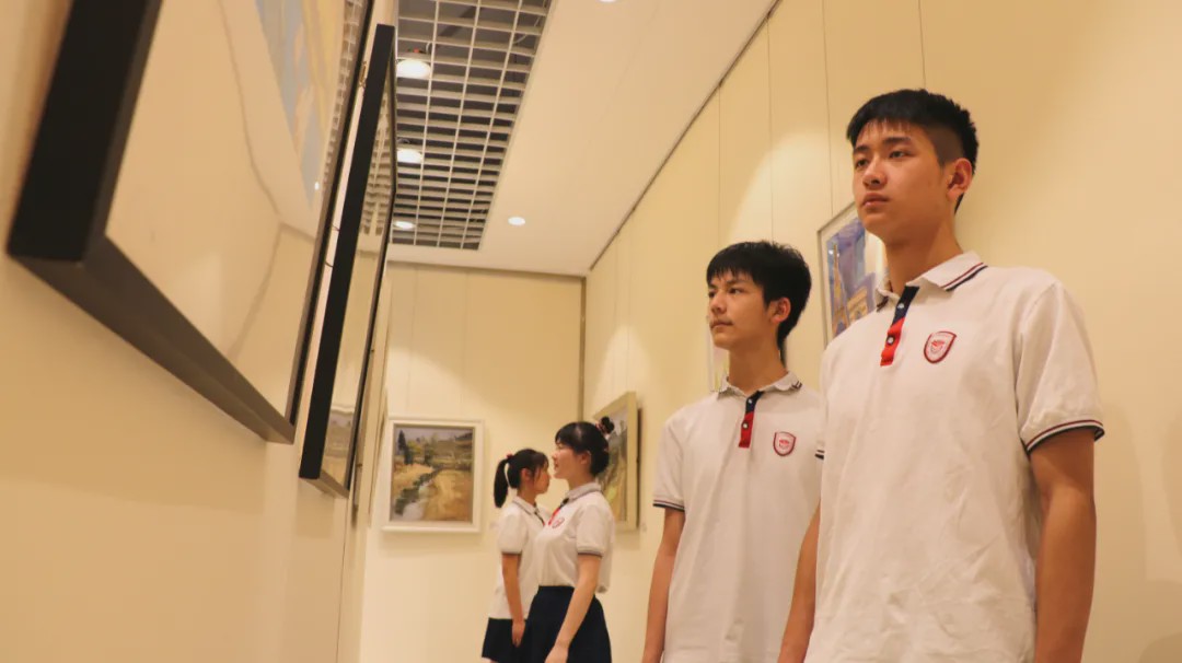 青春有你，真好！成都最美夏季校服大赏