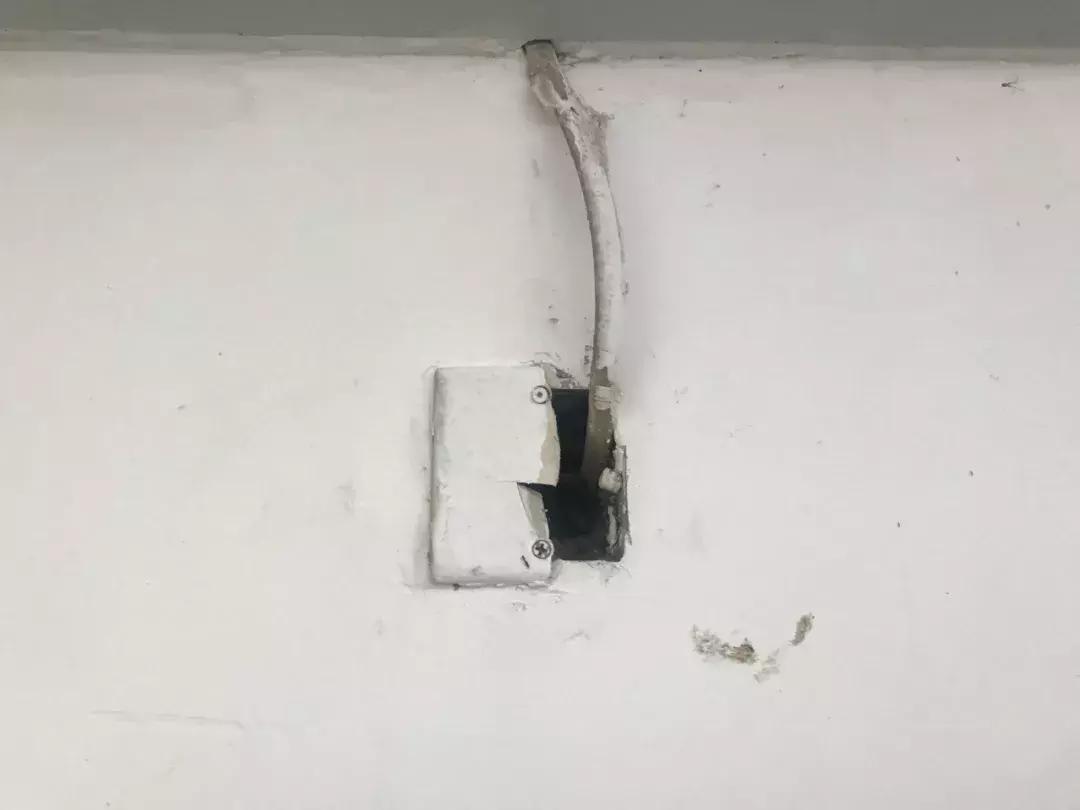 新划进光明中学的这个老小区，位置真好！还不贵