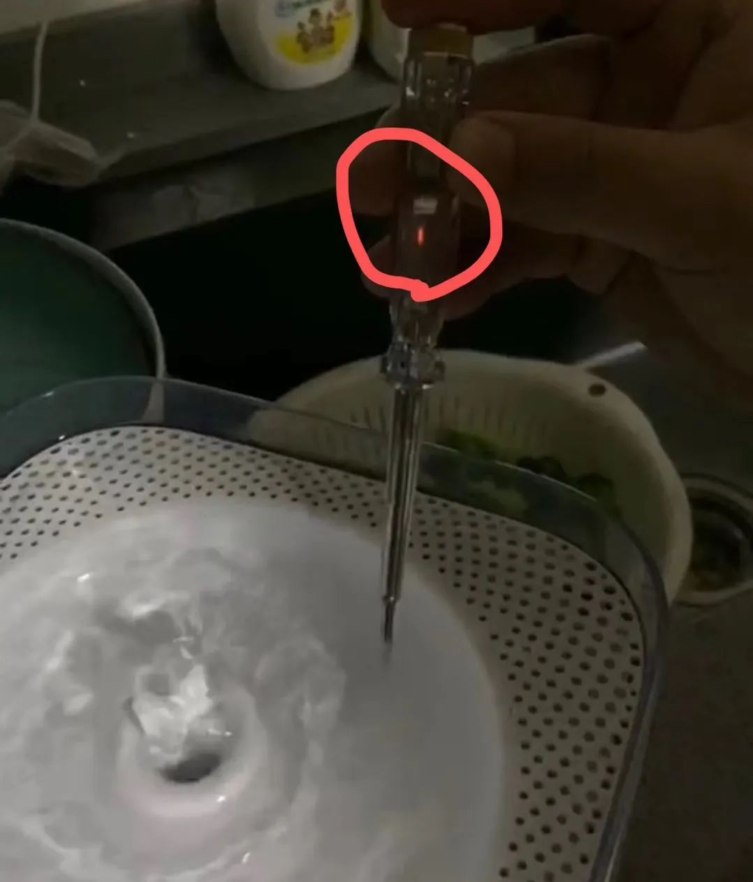 小佩饮水机3代漏电吗,小佩宠物饮水机真的有用吗