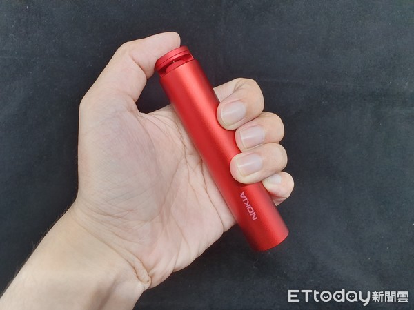 nokia最新自带无线耳机的手机,nokia手机带蓝牙耳机