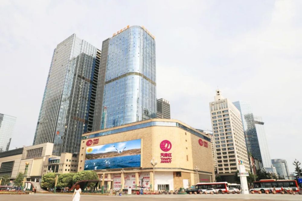 成都天府广场最近发展,成都天府广场新开业