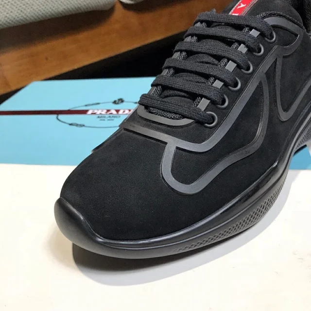 普拉达专卖旗舰店,普拉达三合一中古店价格