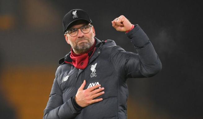 受疫情冲击，与球迷分离，红军三十年的首冠不完美，但更珍贵