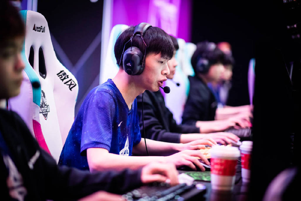 楠囧鍜宻mlz,smlz楠囧