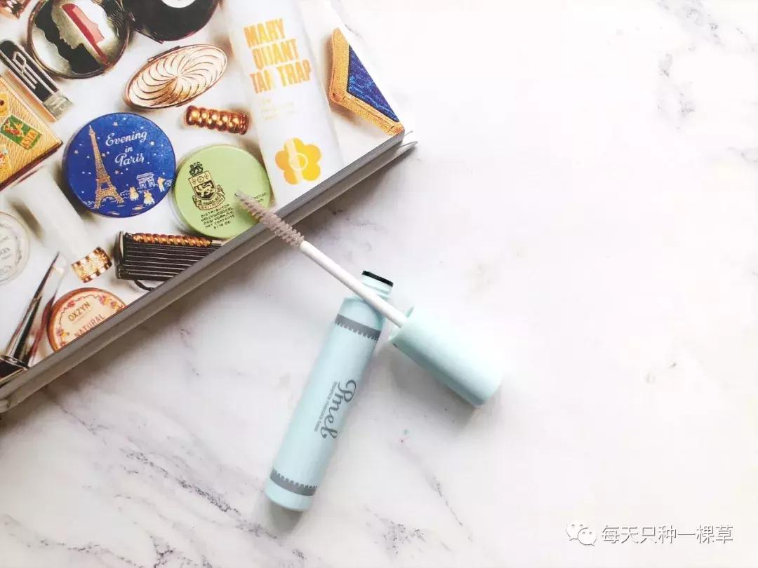 不动刀也能拥有完美五官,欧阳娜娜同款细框眼镜