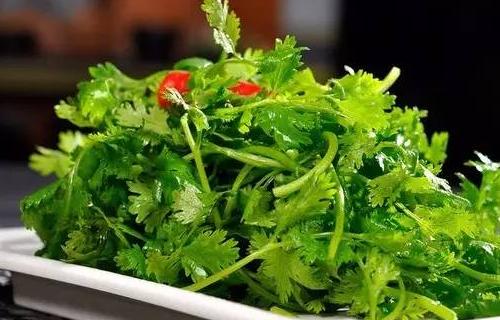 长痘哪些蔬菜要少吃？痘博士告诉你