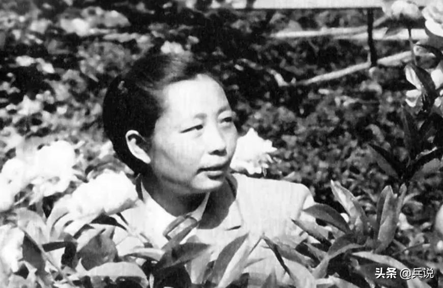 十大元帅的夫人，有4人授衔，开国大校林月琴军衔最高