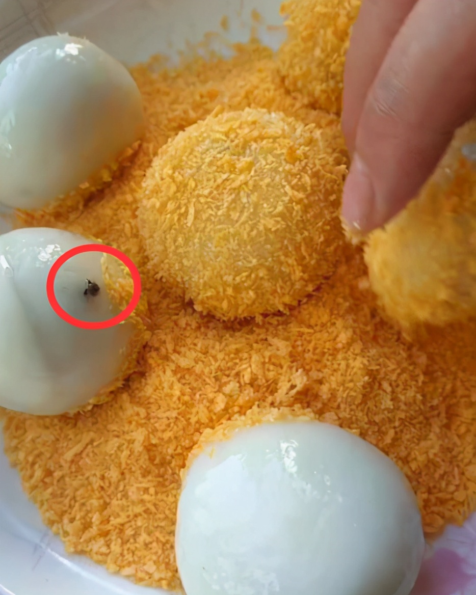 掌握了炸汤圆不炸不裂的窍门,炸汤圆前不可直接下锅