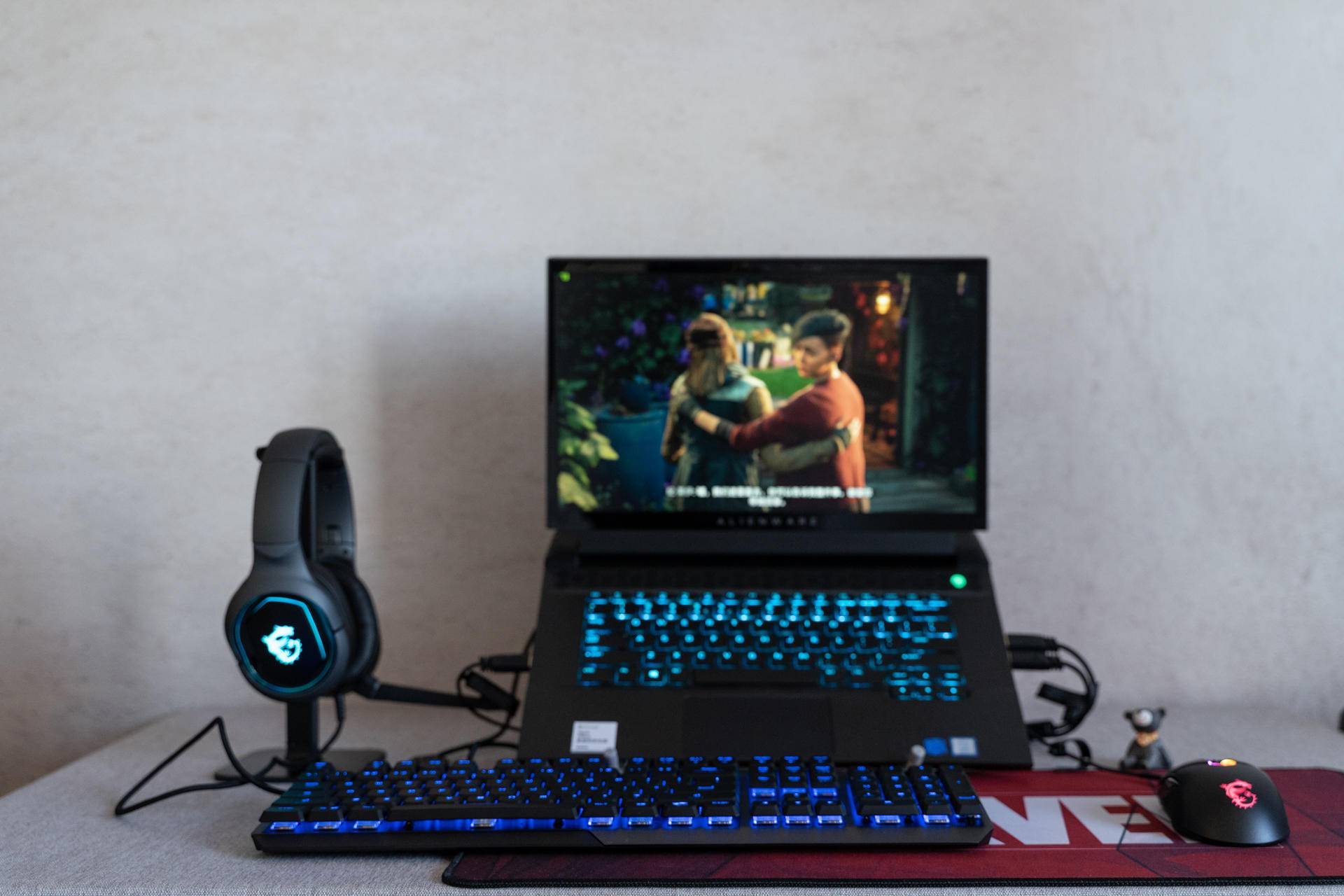 你觉得机械键盘黑轴好还是茶轴,机械键盘推荐茶轴黑轴