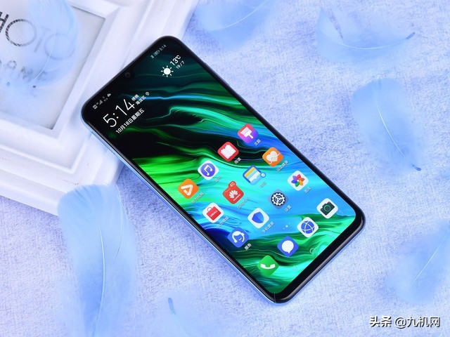 2000元5g手机荣耀小米谁先发布,2500元以下华为哪款手机口碑最好