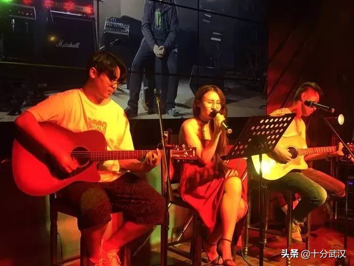 武汉十大演艺酒吧排行,武汉有名酒吧