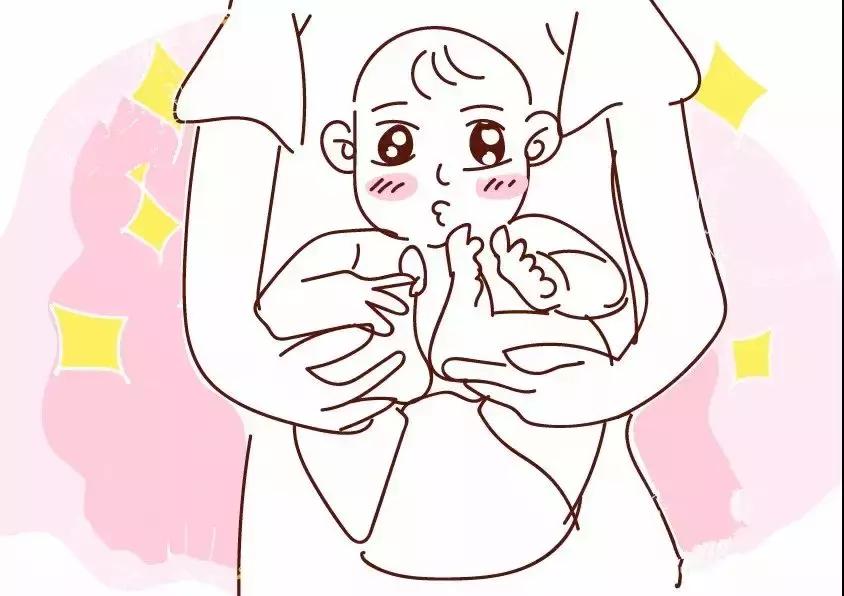 为什么宝宝换尿布时一直哭闹,8个月宝宝换尿不湿脊柱受损