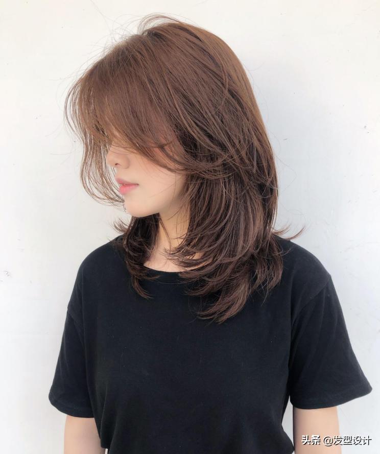 发型女2020流行发型中长发,中长发披发发型理发店