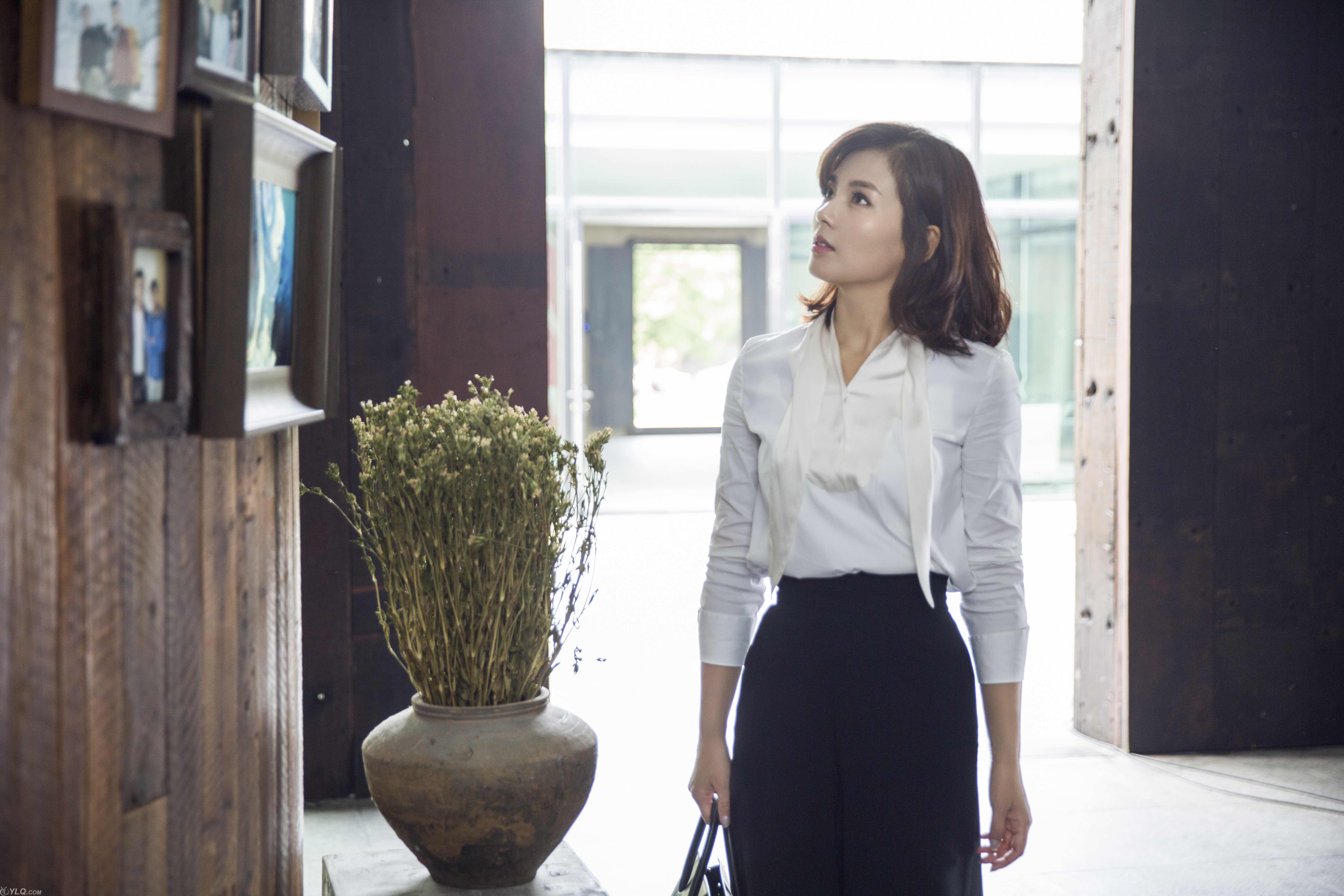 你穿什么的翻译,你穿什么代表你是什么人