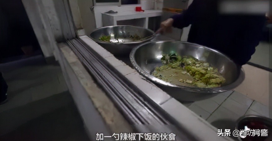 东莞工厂流水线最扎心的一幕,电子厂扎心视频