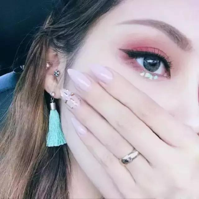 美妆新手教程眼妆怎么画,儿童妆舞台妆上亮片教程