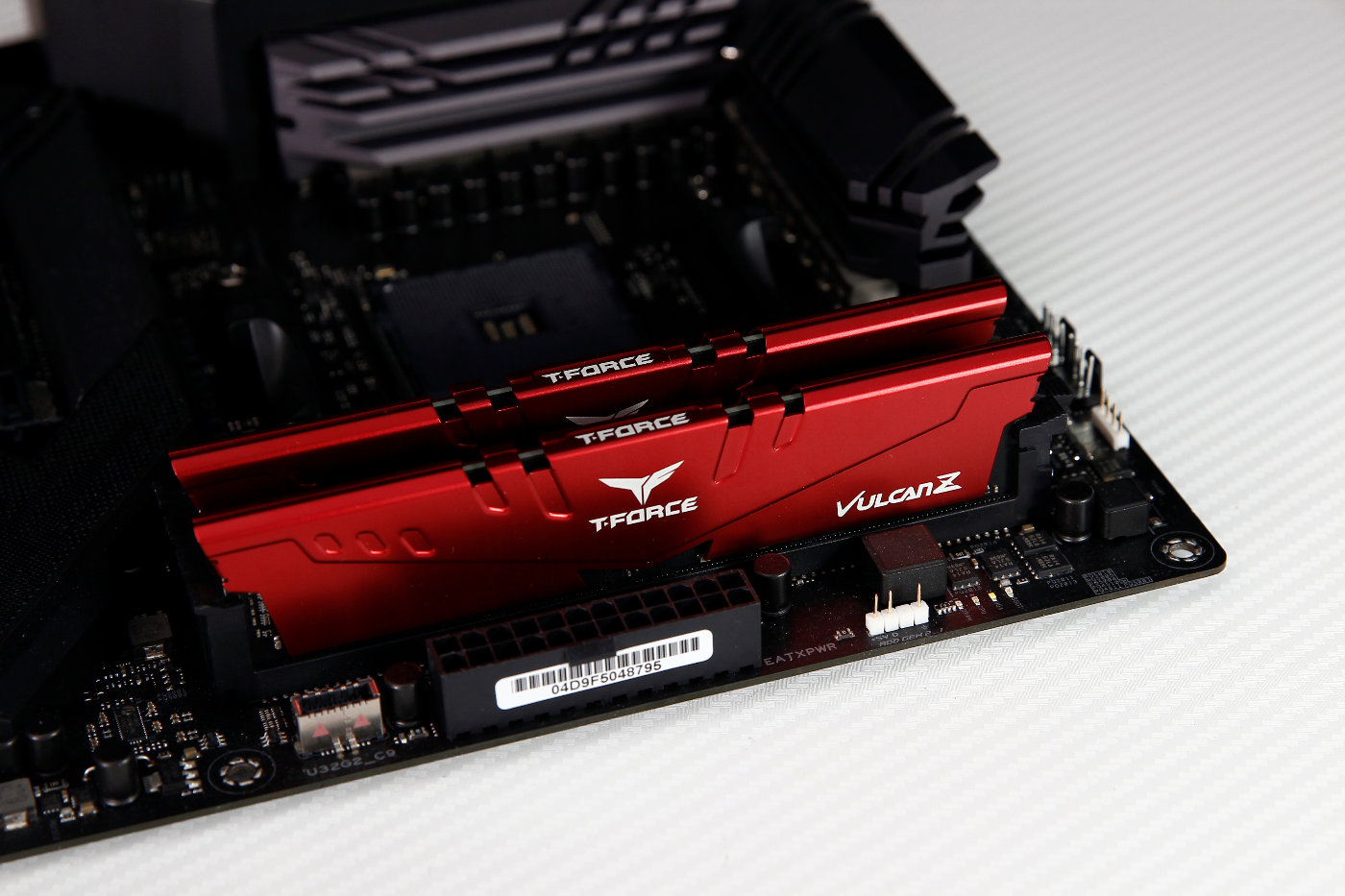 十铨火神和冥神哪个好,十铨火神ddr43200怎么样