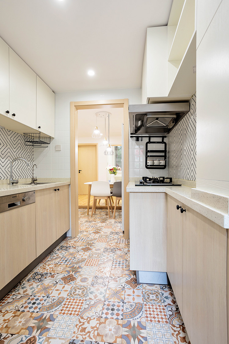 150平米全屋无死角装修,三室两厅如何装修住六口人