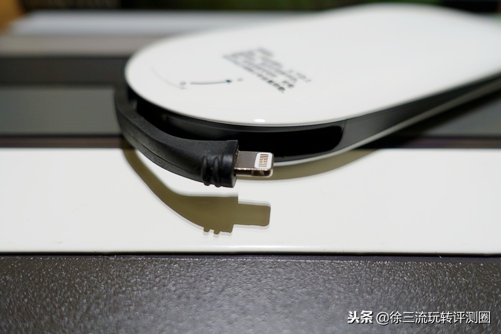 充电宝是直流还是交流,无线充电宝和有线充电宝哪个更好