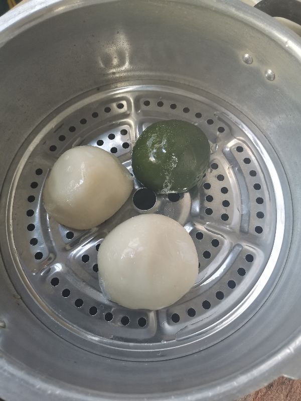 十几块钱一个的团子,卖团子的地方