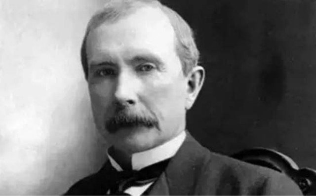 从日薪5元到亿万身家,从周薪5美元到美国首富