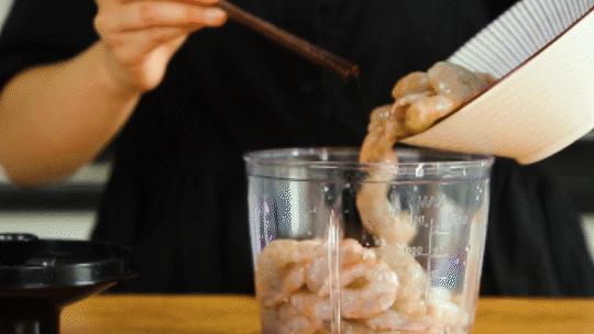 自己做的虾滑比买的好吃,虾滑如何鲜香q弹好吃