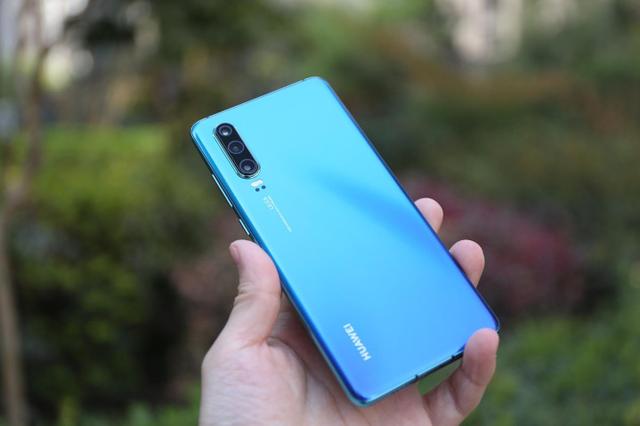 现在正在用华为手机的,一般是这四类人,你是哪类?