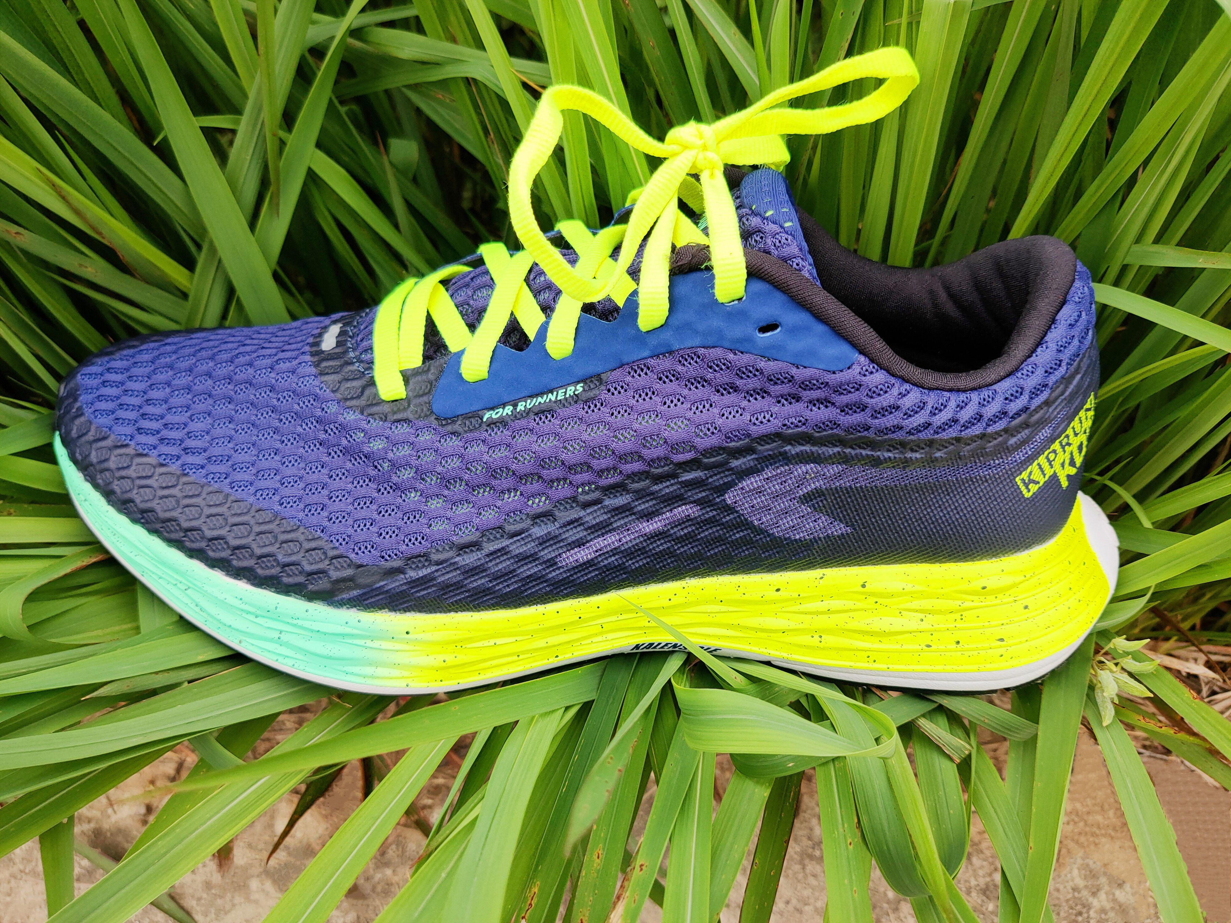 迪卡侬基础缓震跑鞋测评,迪卡侬kd800跑鞋测评