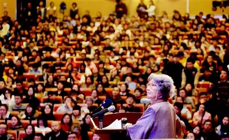 叶嘉莹岁月从不败美人,叶嘉莹诗词之美最经典的一句话