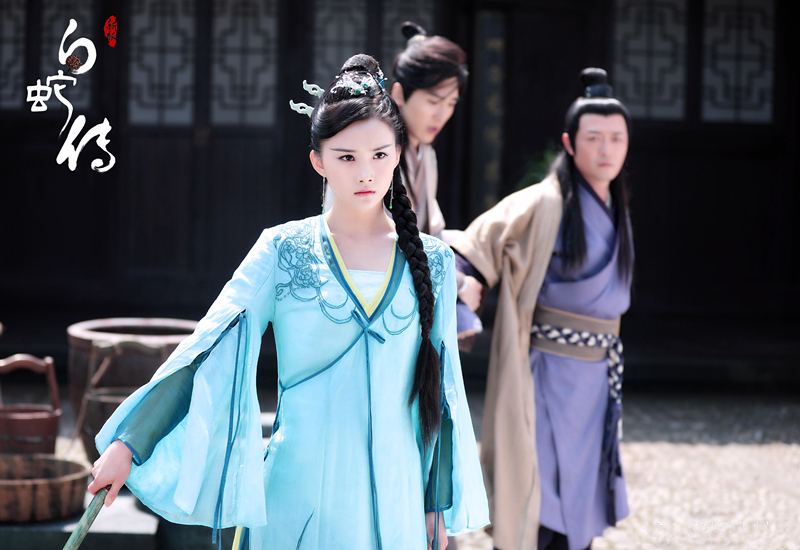 呕了……看完这部《新白蛇传》，我想向“四千年美女”道歉