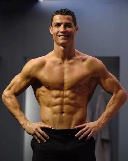 国足队员身材比拼,国足与国外强队身材对比