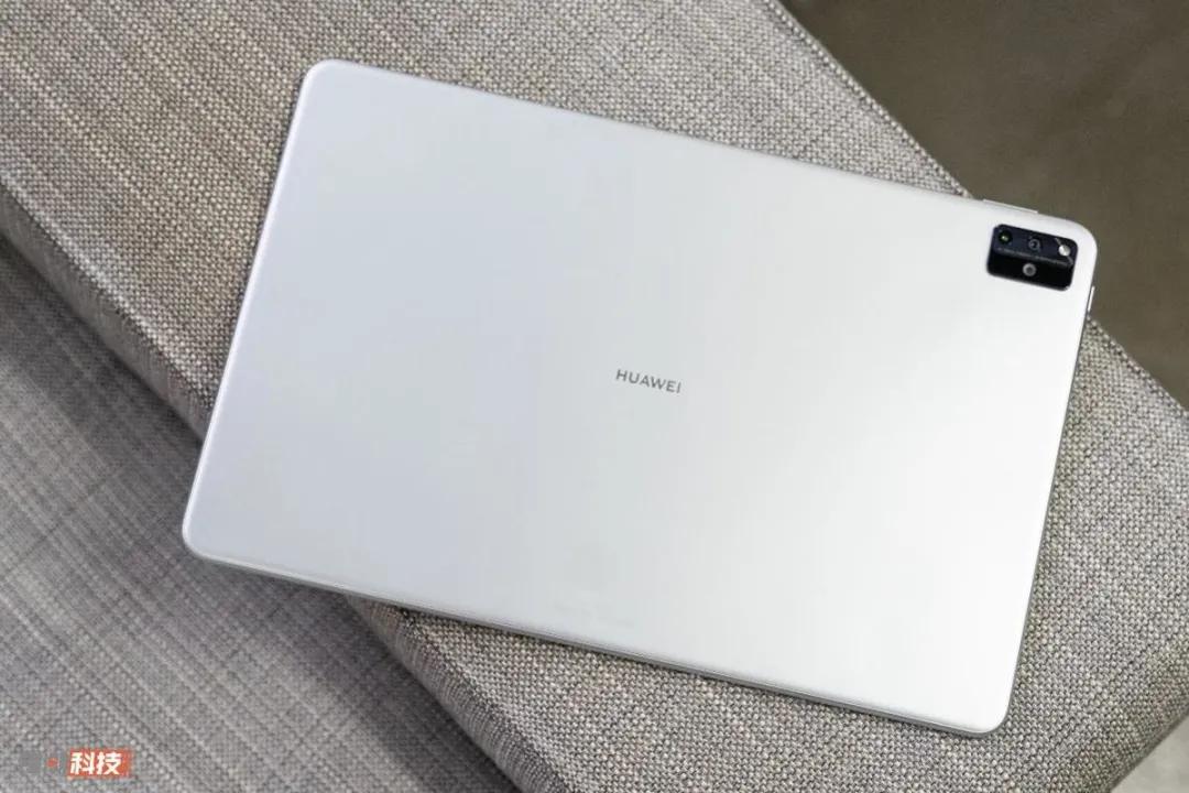 华为m68.4寸平板升级鸿蒙系统,用上麒麟芯片的华为平板