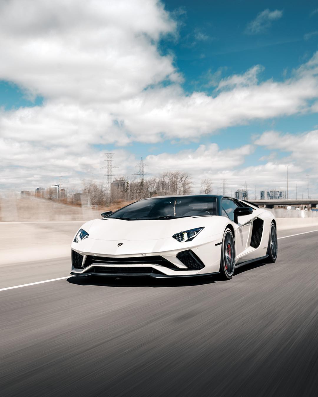 从造拖拉机,到世界顶级超跑,*博兰**基尼到底怎样“牛”转乾坤?