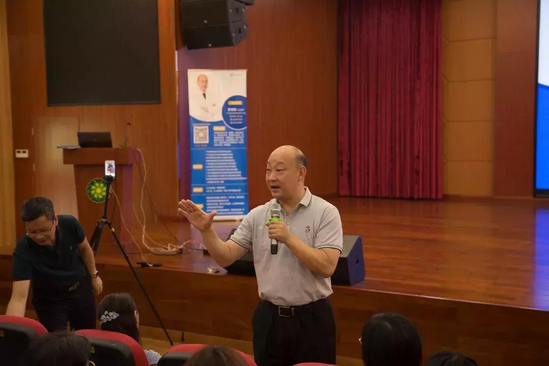 首站告捷!万人防治痛风活动27日在厚街成功举办