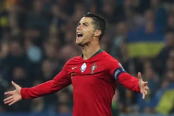 c罗的自律作文,c罗的自律励志故事文字