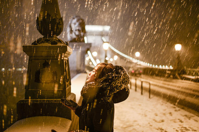 伏尔塔瓦河游玩,百塔之城捷克布拉格