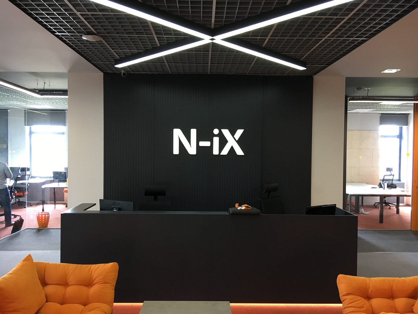 办公室前台装修设计工程,高端办公室前台装修设计展示