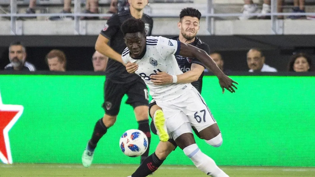 戴维斯值得培养吗,戴维斯成长史