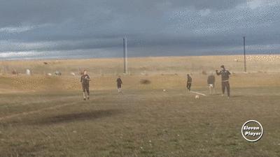 足球训练100招,足球训练10个球感动作