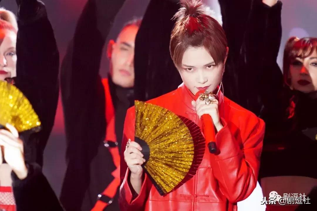 江苏卫视跨年是全开麦吗,江苏卫视跨年晚会live