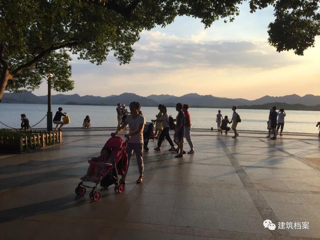 西湖十景分两次去,西湖十景点是哪十景