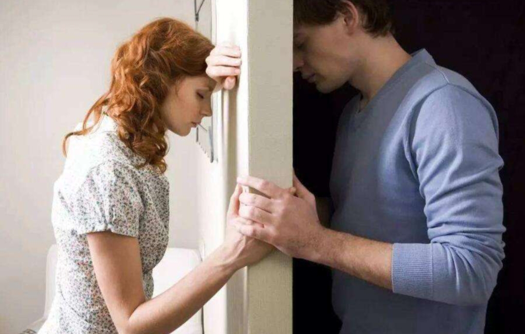 自己爱人总是埋怨你应该怎么办,爱人不理解你只会打击你怎么办