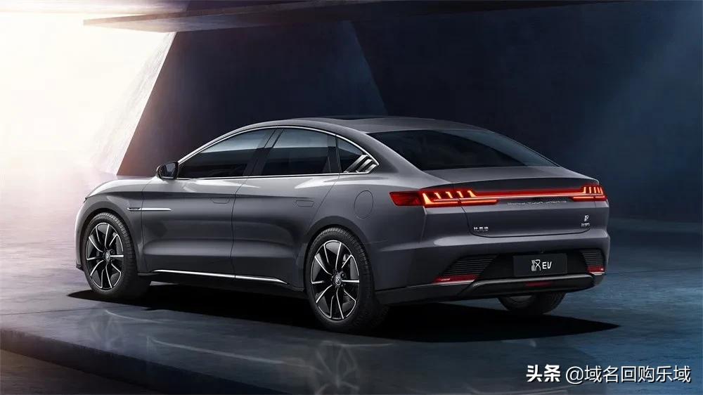 如此“低调”的国产新能源汽车宠儿，域名也厉害了