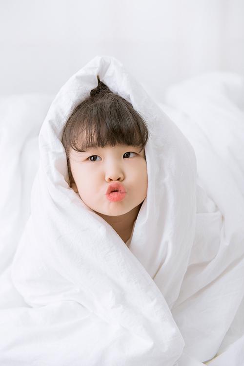 头胎男孩二胎女孩好不好,一胎男孩二胎快生了担心是男宝