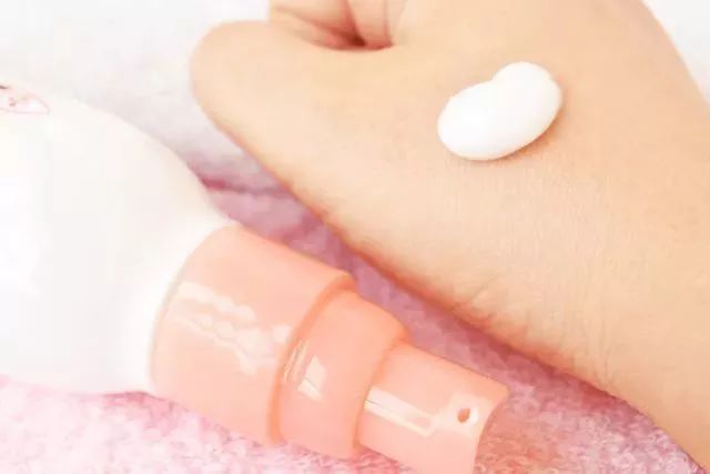 学生*党**也能买的平价水乳，居然拯救了我的烂脸！